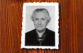 Fidela Bernat Aracues